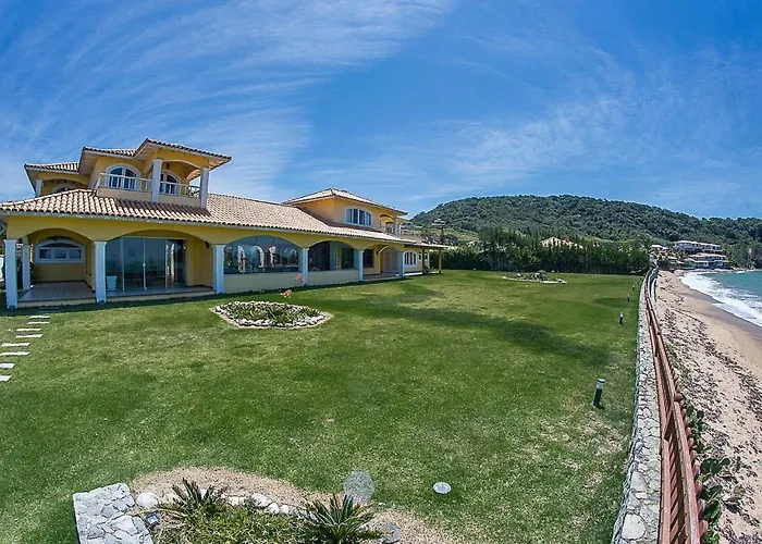 Villa Seaside Paradise